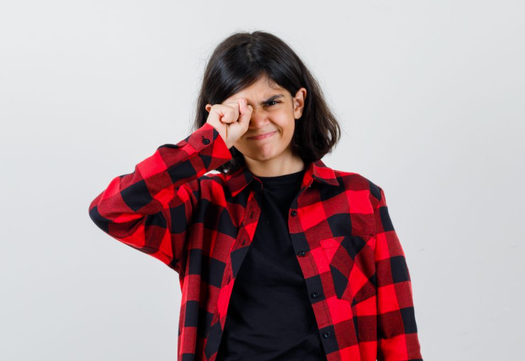 El frotamiento ocular es la principal causa para desarrollar queratocono