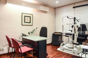 revisiones oftalmológicas periódicas barcelona oftalmologo