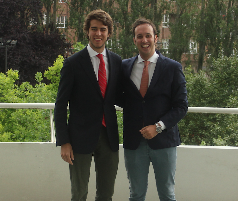 El Dr. Gonzalo García de Oteyza Presidente de la Asociación de Jóvenes Oftalmólogos Españoles