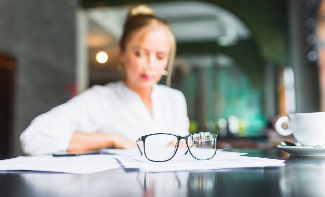 Cirugía refractiva láser en Barcelona para mayores de 21 años garcia de oteyza oftalmologo lasik